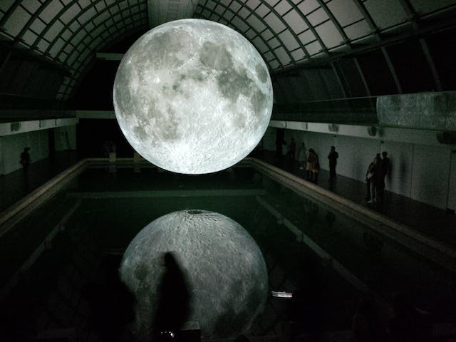 14 déc « Zoom sur notre amie la Lune »